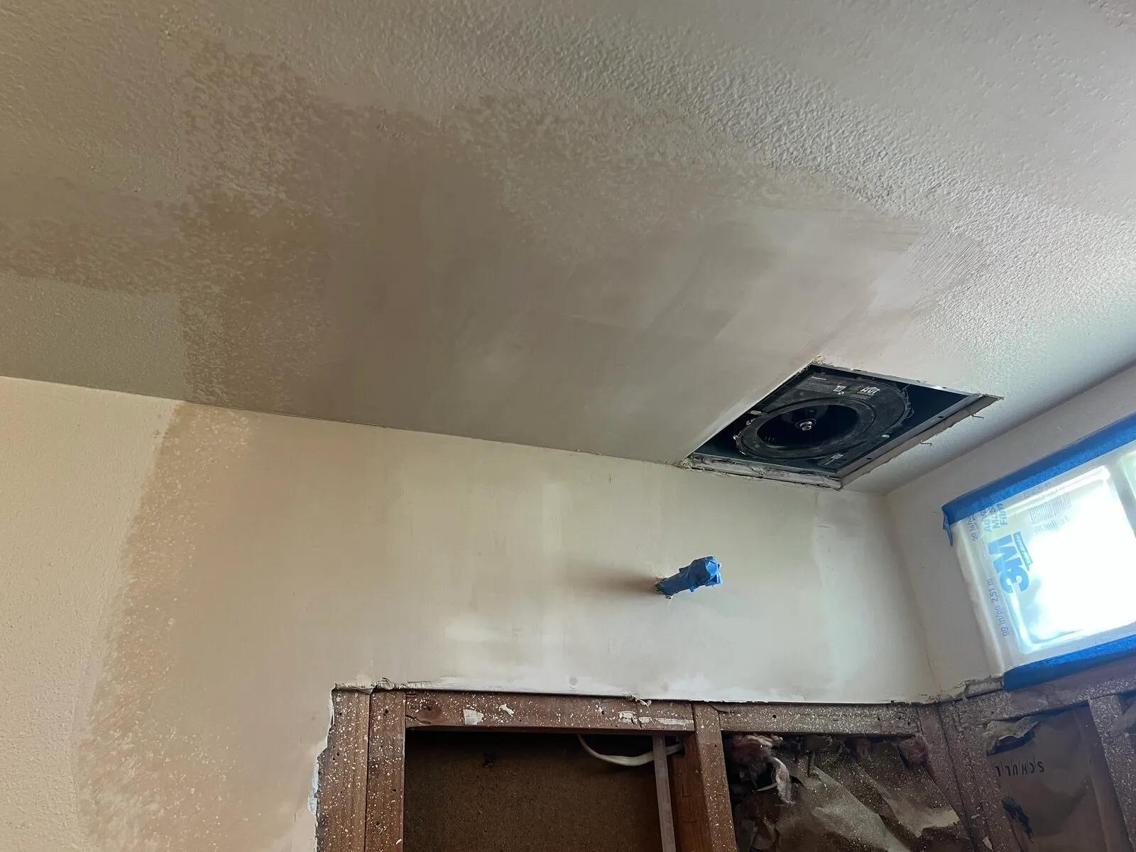 Bathroom ceiling and wall texture work in progress